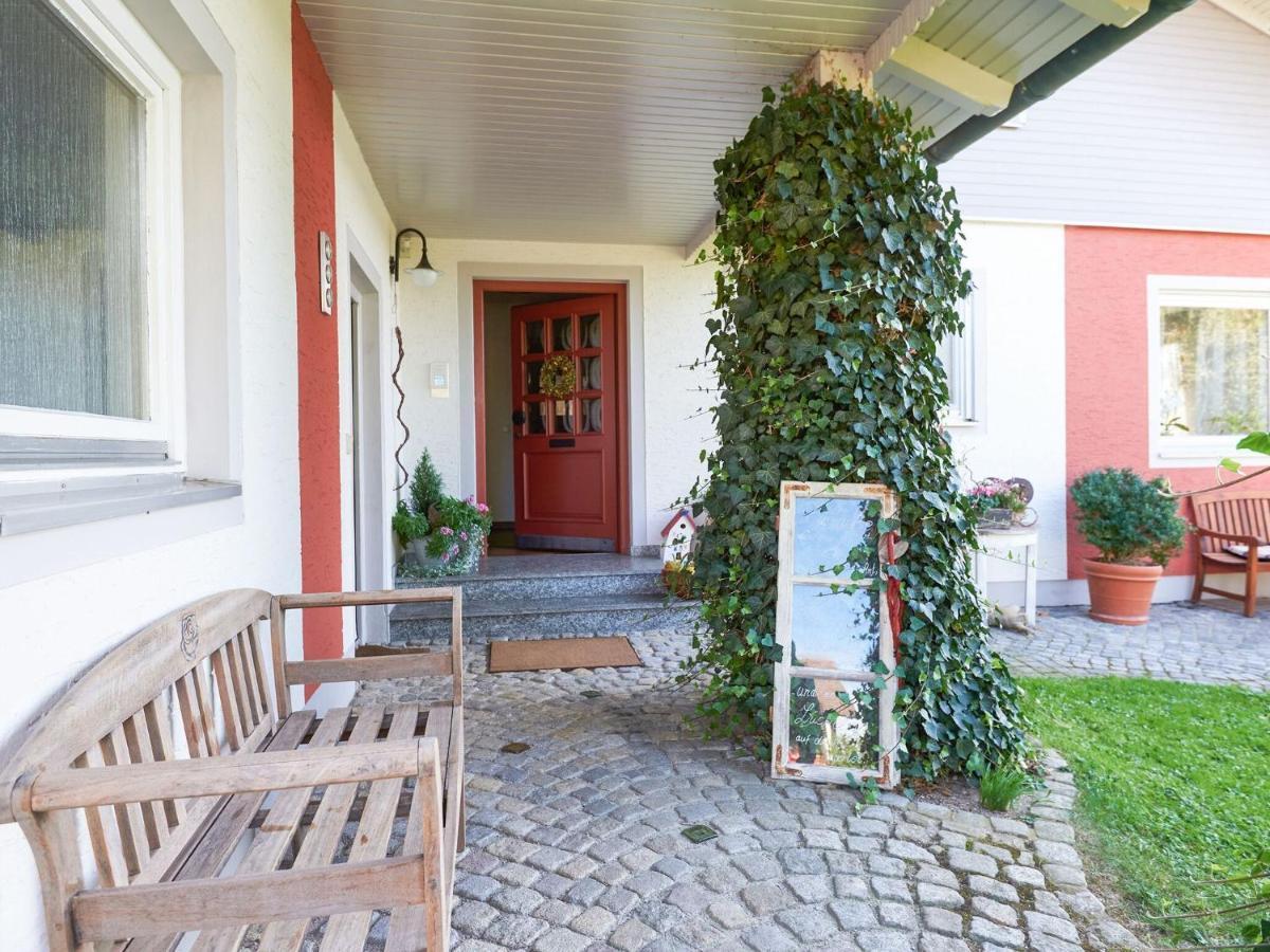 Nice Flat With Sauna Covered Terrace Garden And Tree House For Children Zandt Eksteriør billede