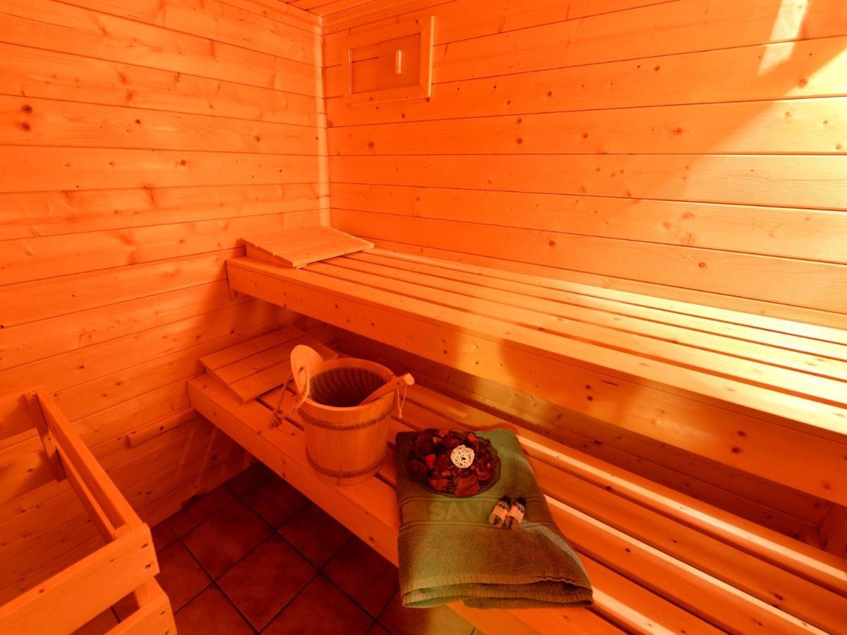 Nice Flat With Sauna Covered Terrace Garden And Tree House For Children Zandt Eksteriør billede